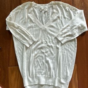 Old Navy White Sweater- Size XS - Excellent Condition
